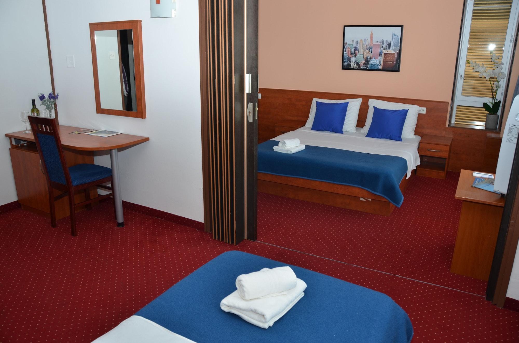 נובליה Liberty Hotel מראה חיצוני תמונה