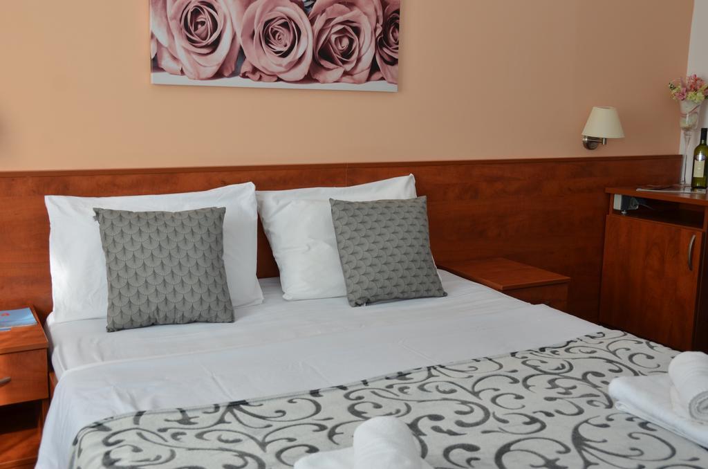 נובליה Liberty Hotel מראה חיצוני תמונה