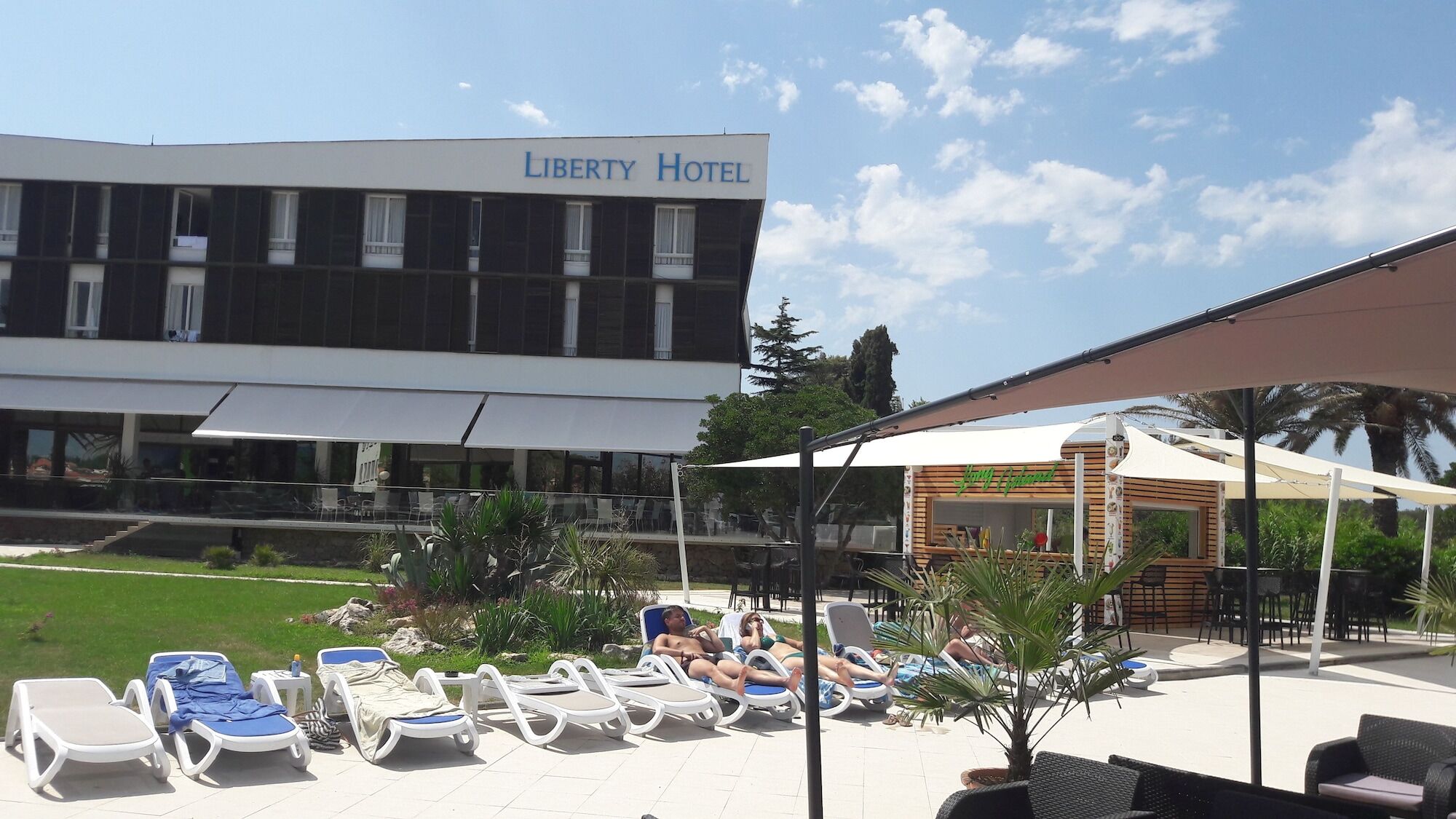נובליה Liberty Hotel מראה חיצוני תמונה